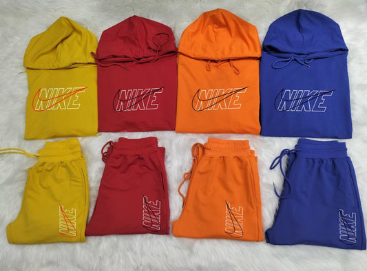 NK sweat shirt & pants set