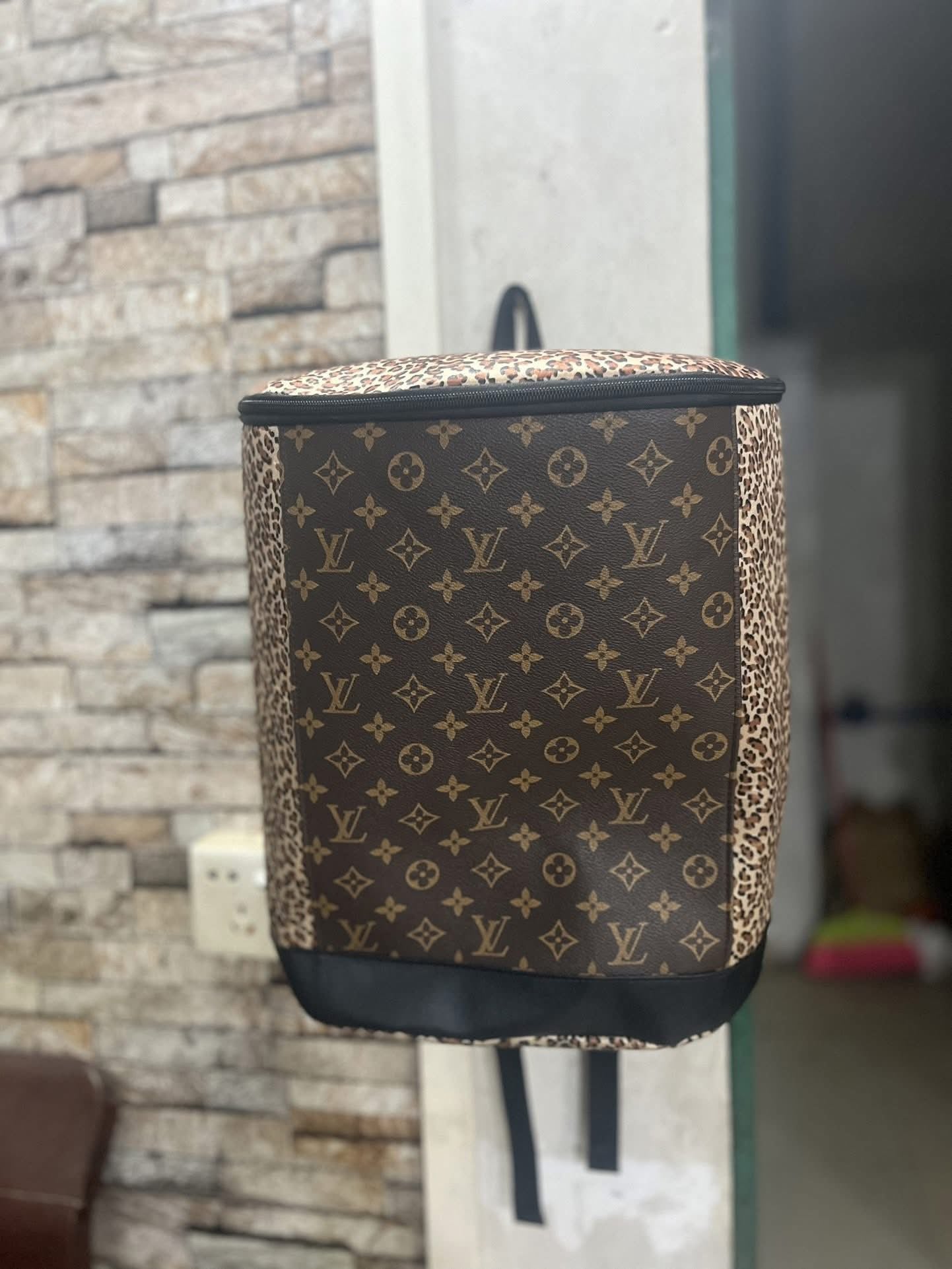 LV boujee cooler